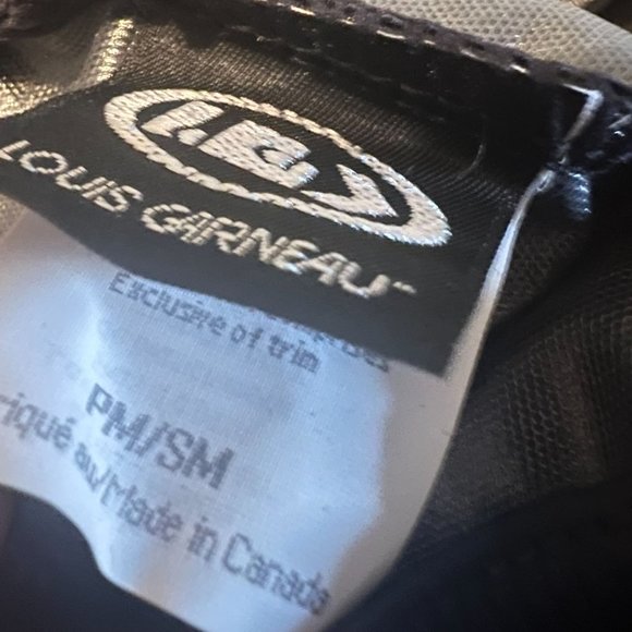 Louis Garneau Black Cycling Helmet Cover With Reflective Logo P/M - Picture 6 of 7